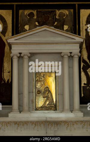 Cristo che prega, dettaglio altare, St. Charles Borromeo Catholic Church, Hampton on the Hill, Warwickshire, Inghilterra, Regno Unito Foto Stock