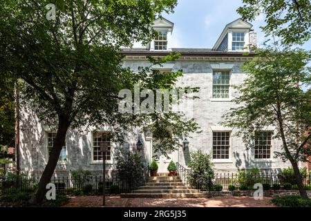 street con vecchie case vittoriane a Georgetown, Washington Foto Stock