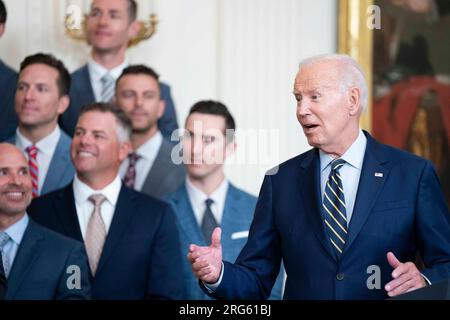 Washington, Stati Uniti. 7 agosto 2023. Il presidente Joe Biden ospita gli Houston Astros per una cerimonia che celebra la vittoria delle World Series 2022 nella East Room della Casa Bianca a Washington, DC lunedì 7 agosto 2023. Foto di Bonnie Cash/UPI credito: UPI/Alamy Live News Foto Stock