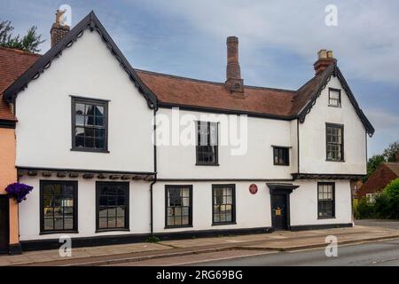 Ancient House e Oak House (ex King Edward vi Grammar School 1550-1665), Eastgate Street, Bury St Edmunds, Suffolk Foto Stock