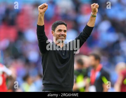 Londra, Regno Unito. 6 agosto 2023. 6 agosto 2023 - Arsenal contro Manchester City - fa Community Shield - Wembley Stadium. Il manager dell'arsenale Mikel Arteta festeggia la vittoria del fa Community Shield. Credito immagine: Mark Pain / Alamy Live News Foto Stock