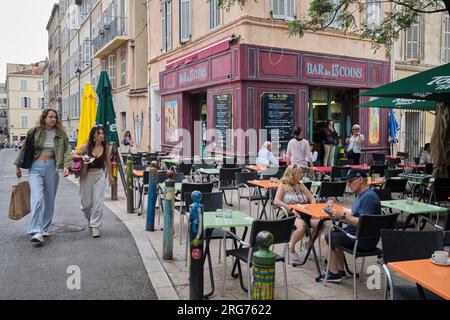 Bar des 13 Coins nel distretto le Panier di Marsiglia, Francia Foto Stock