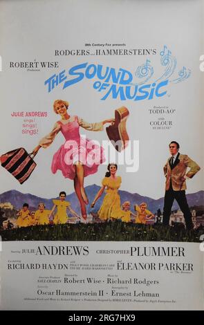 JULIE ANDREWS e CHRISTOPHER PLUMMER nel SUONO DELLA MUSICA 1965 direttore ROBERT WISE Music Richard Rodgers testi Oscar Hammerstein II Robert Wise Productions / Argyle Enterprises / Twentieth Century Fox Foto Stock