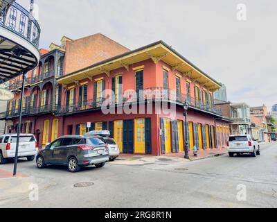 New Orleans, LOUISIANA, USA - 22 luglio 2023: Architettura in stile francese New Orleans LA USA circa 2023 Foto Stock