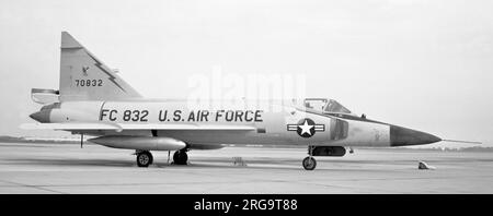 United States Air Force - Convair F-102A Delta Dagger 57-0832 del 482nd Fighter-Interceptor Squadron. Foto Stock