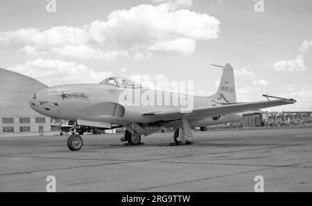 United States Air Force - Lockheed P-80A-1-lo Shooting Star 44-85121 (msn 080-1144), presso la base dell'aeronautica militare Wright-Patterson. 1947: Flight Test Division, a Wright Field, OH.1947: USAF 4020th Air base Unit.15 Maggio 1947: Schiantato vicino a Xenia, OH., il pilota è stato ucciso. Foto Stock