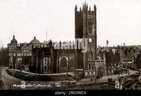 Manchester Cathedral (ex Cattedrale e Collegiata di Santa Maria, San Denys e San Giorgio). Foto Stock