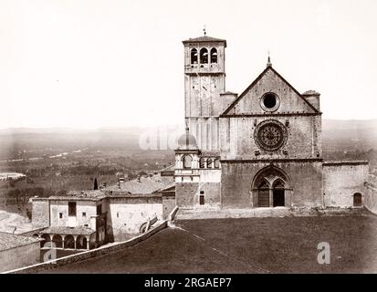 Fotografia d'annata del XIX secolo, Italia c.1870 - 1880 - la Basilica di San Francesco d'Assisi, Foto Stock