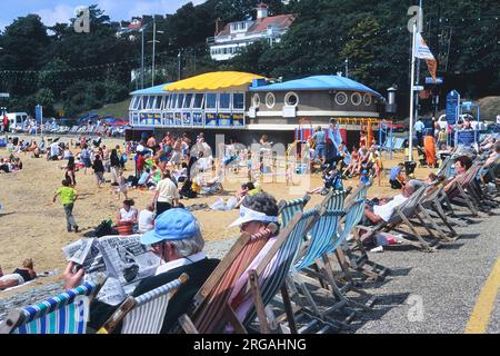 Il Three Shells Cafe e la spiaggia. Southend.Essex.England.anni '1990 Foto Stock