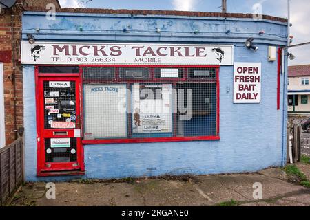 Mick's Tackle Shop, rivenditori di tutti i marchi leader di attrezzature per l'Angling, attrezzatura da pesca, esche fresche e surgelate, Dymchurch Road Hythe Kent Foto Stock