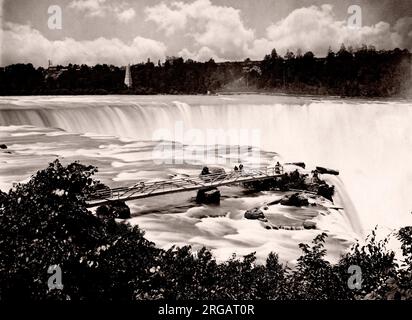 C. 1880 vintage fotografia - America del Nord - c. Cascate del Niagara, Canada Stati Uniti d'America di frontiera, dal lato americano Foto Stock