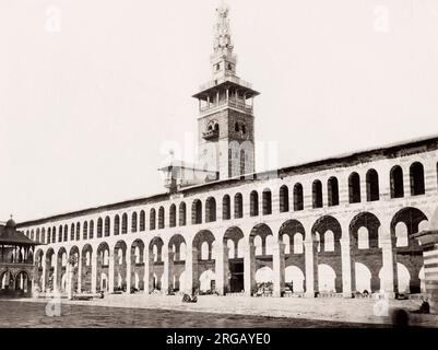 Fotografia d'epoca del XIX secolo: Il cosiddetto Minaret de la Fiancee della Grande Moschea Umayyyyad a Damasco, Siria. Foto Stock