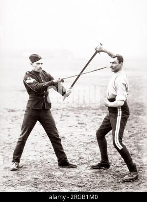 C.1890's esercito britannico uniforme del reggimento - spadaccini xvii lancieri Foto Stock