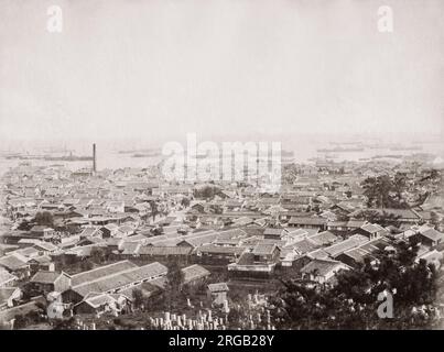 Vista panoramica di Kobe, Giappone, c.1880's Foto Stock