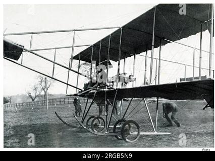 Claude Grahame-White in una macchina volante pioniere Foto Stock