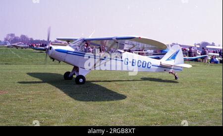 Piper PA-18 Super Cub G-BCDC (msn 18-832). Foto Stock