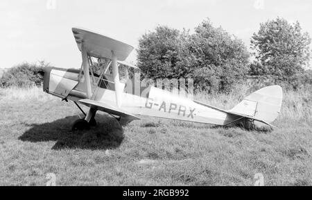 De Havilland DH.82A Tiger Moth G-APRX (msn 85302), a Thruxton nel settembre 1966. Foto Stock