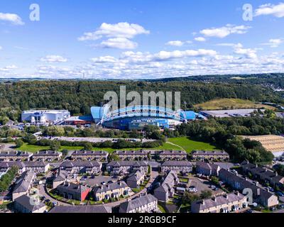 Vista aerea del John SmithÕs Stadium, sede di Huddersfield Town durante la partita di Carabao Cup Huddersfield Town vs Middlesbrough presso il John Smith's Stadium, Huddersfield, Regno Unito, 8 agosto 2023 (foto di Ryan Crockett/News Images) Foto Stock