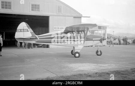 Piper PA-22-150 Tri-Pacer ZK-BSD (msn 22-5548), a Nelson, Nuova Zelanda. Foto Stock