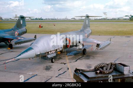 Aeronautica militare english - Lockheed F-104S ASA-M Starfighter. (Aeronautica militare english - aeronautica militare italiana) Foto Stock