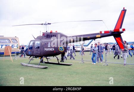 Marinen - Agusta-Bell AB206 Jetranger 06051 (msn 8218, Hkp6B, call-sign '51'), del 12HkpDiv., in Medio Vallop il 17 luglio 1988. (Marinen - Swedish Navy Aviation). Foto Stock