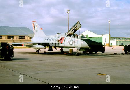 United States Air Force (USAF) - Convair F-106B-75-CO Delta Dart 59-0151 (MSN 8-32-03) Foto Stock