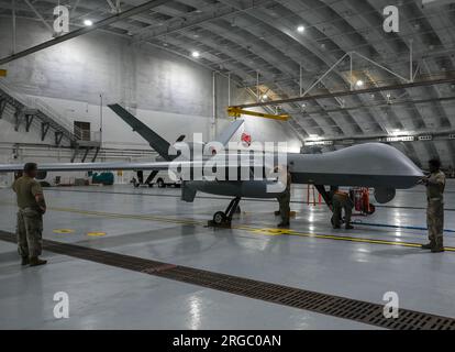 Un mietitore mq-9 presso Andersen Air Force base, Guam, 4 ottobre 2021. U.S. Air Force foto del Sgt. Divin Cox Foto Stock