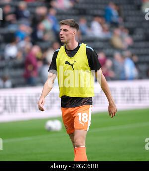 Pride Park, Derby, Derbyshire, Regno Unito. 8 agosto 2023. EFL Carabao Cup Football, Derby County vs Blackpool; Jake Beesley di Blackpool durante il warm-up pre-partita Credit: Action Plus Sports/Alamy Live News Foto Stock