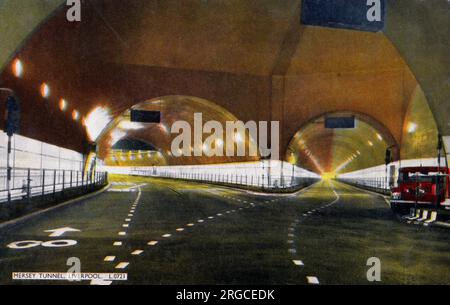 Liverpool, Merseyside - Queensway (Birkenhead) Mersey Tunnel. La Junction Chamber con il Tunnel per Birkenhead (a sinistra) e il tunnel per New Brighton (a destra). Foto Stock