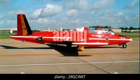 Belgian Air Force - Fouga CM.170-1 Magister MT-48 (msn 204), del gruppo di esposizione aerobica Diables Rouge (Red Devils). Foto Stock