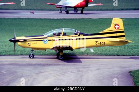 Forze aeree svizzere - Pilatus PC-9 C-409 (msn 221). (Tedesco: Schweizer Luftwaffe; francese: Forces eyriennes suisses; italiano: Forze aeree svizzere; romancio: Aviatica militara svizzra) Foto Stock