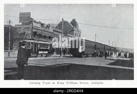 Adelaide, Australia - Glenelg Train in King William Street Foto Stock