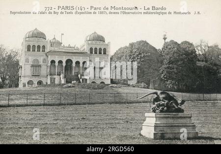 Parc de Montsouris, le Bardo, Parigi, Francia - che mostra una riproduzione del Palazzo del bey di Tunisi dalla mostra del 1867, che divenne l'osservatorio meteorologico di Montsouris Foto Stock