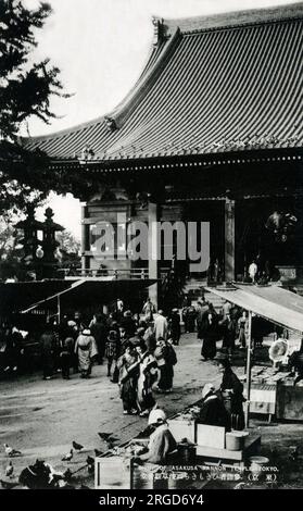 Senso-ji - un antico tempio buddista situato nel Parco Asakusa, Tokyo, Giappone. Foto Stock