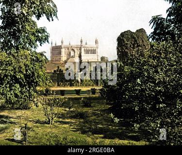 Pozzo commemorativo a Cawnpore (Kanpur), Lucknow, India. È associato all'ammutinamento indiano del 1857. Foto Stock