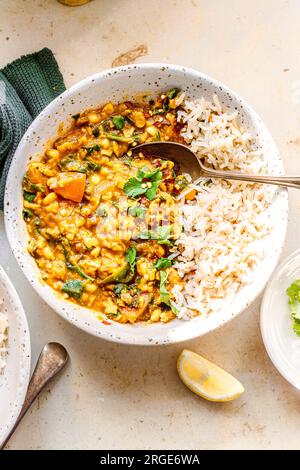 spalato di piselli dalla cucina indiana Foto Stock