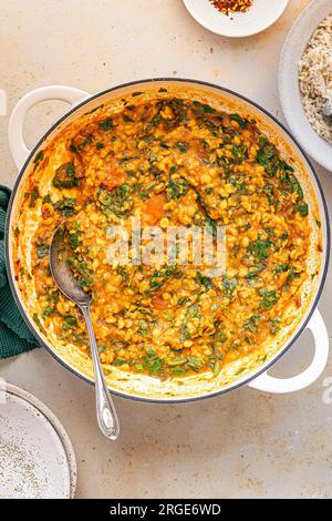 spalato di piselli dalla cucina indiana Foto Stock