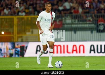 Monza, Italie. 8 agosto 2023. Malick Thiaw (#28 AC Milan) durante il Trofeo Silvio Berlusconi, Silvio Berlusconi Trofeo, partita di calcio tra AC Monza e AC Milan l'8 agosto 2023 allo Stadio U-Power di Monza, Italia - foto Morgese-Rossini/DPPI Credit: DPPI Media/Alamy Live News Foto Stock