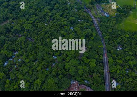 «Quinto ponte dell'amicizia Bangladesh-Cina», popolarmente noto come ponte Gabkhan a Jhalakathi in Bangladesh. Il ponte fu costruito nel 2002 sul Barishal Foto Stock