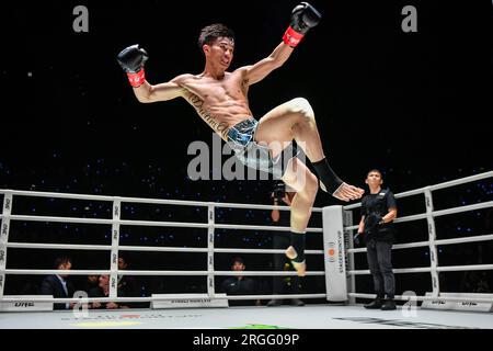 Bangkok, Thailandia. 5 agosto 2023. Tawanchay della Thailandia visto durante la One Fight Night 13 al Lumpinee Boxing Stadium. UN campione del mondo di Kickboxing dei pesi piuma Chingiz Allazov ha mantenuto il titolo dopo un duello avanti e indietro con il contendente Marat Grigorian. (Foto di Amphol Thongmueangluang/SOPA Images/Sipa USA) credito: SIPA USA/Alamy Live News Foto Stock