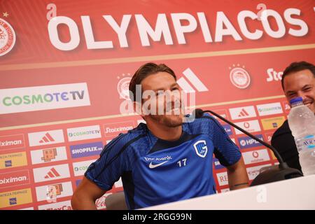 Pireo, Grecia. 9 agosto 2023. Patrik Hrosovsky di Genk raffigurato durante una conferenza stampa della squadra di calcio belga KRC Genk, mercoledì 9 agosto 2023 al Pireo, in Grecia. Il club si sta preparando per la partita di domani contro l'Olympiacos F.C. greco nel terzo turno di qualificazione per la UEFA Europa League. BELGA PHOTO VIRGINIE LEFOUR Credit: Belga News Agency/Alamy Live News Foto Stock