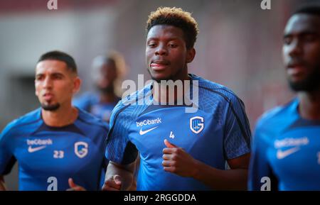 Pireo, Grecia. 9 agosto 2023. Mohamed Aziz Ouattara di Genk raffigurato durante una sessione di allenamento della squadra di calcio belga KRC Genk, mercoledì 9 agosto 2023 al Pireo, in Grecia. Il club si sta preparando per la partita di domani contro l'Olympiacos F.C. greco nel terzo turno di qualificazione per la UEFA Europa League. BELGA PHOTO VIRGINIE LEFOUR Credit: Belga News Agency/Alamy Live News Foto Stock