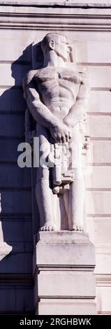 Scultura con le chiavi dettaglio Bank of England Threadneedle Street Londra Foto Stock