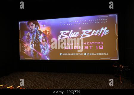 Miami, Stati Uniti d'America. 9 agosto 2023. MIAMI, FL-AUG 9: Atmosphere during the Blue Beetle special screening il 9 agosto 2023 a Miami, Florida. (Foto di Alberto E. Tamargo/Sipa USA) credito: SIPA USA/Alamy Live News Foto Stock