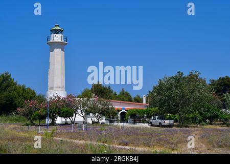 Grecia, Halkidiki, faro a capo Possidi una destinazione preferita nella penisola di Kassandra Foto Stock