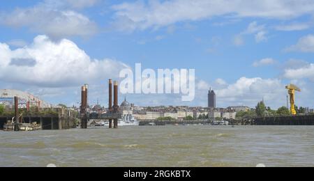 Panoramica di Nantes, la sesta città più grande della Francia, FR Foto Stock