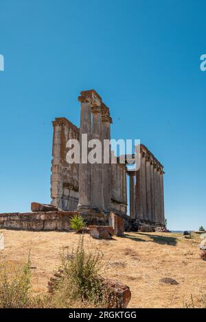 Tempio di Zeus nell'antica città di Aizanoi a Kutahya in Turchia Foto Stock