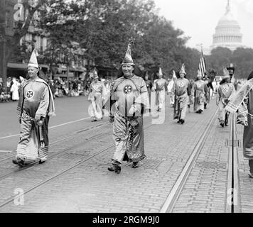 KU Klux Klan Parade a Washington D.C. CA. 1926 Foto Stock