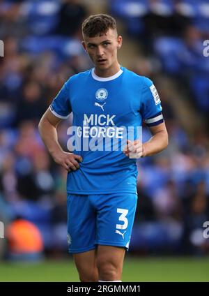 Peterborough, Regno Unito. 8 agosto 2023. Harrison Burrows (PU) al Peterborough United contro Swindon Town EFL First Round South match, al Weston Homes Stadium, Peterborough, Cambridgeshire, l'8 agosto 2023. Credito: Paul Marriott/Alamy Live News Foto Stock