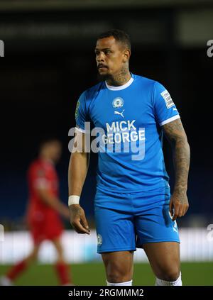 Peterborough, Regno Unito. 8 agosto 2023. Jonson Clarke-Harris (PU) al Peterborough United contro Swindon Town EFL First Round South match, al Weston Homes Stadium, Peterborough, Cambridgeshire, l'8 agosto 2023. Credito: Paul Marriott/Alamy Live News Foto Stock